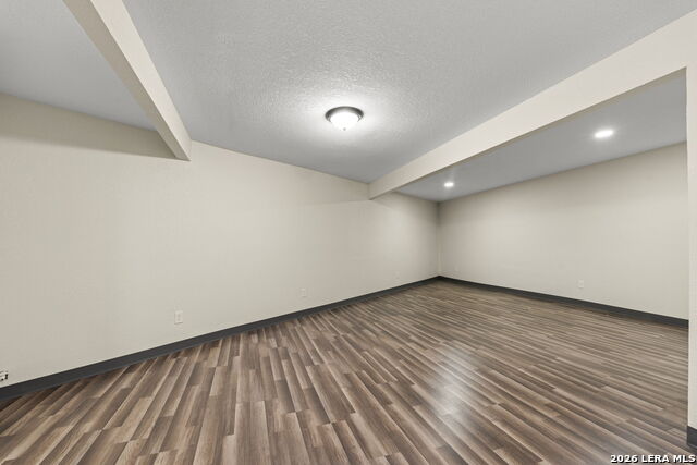 617 E Guenther St Property Photo 43