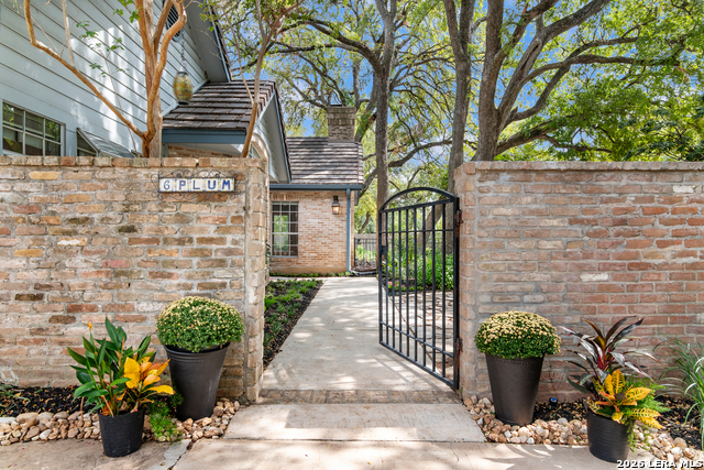 6 Plum Ln Property Photo 1