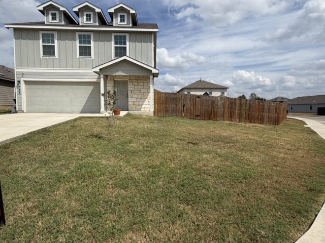 723 Pelican Lndg Property Photo 2