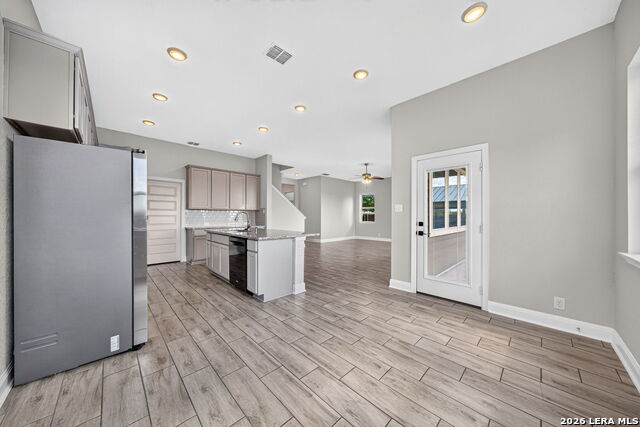 619 Wipper Property Photo 9