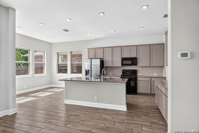 619 Wipper Property Photo 10