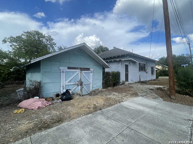 1423 Piedmont Ave Property Photo 4