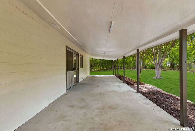 7941 Splintered Oak Property Photo 32