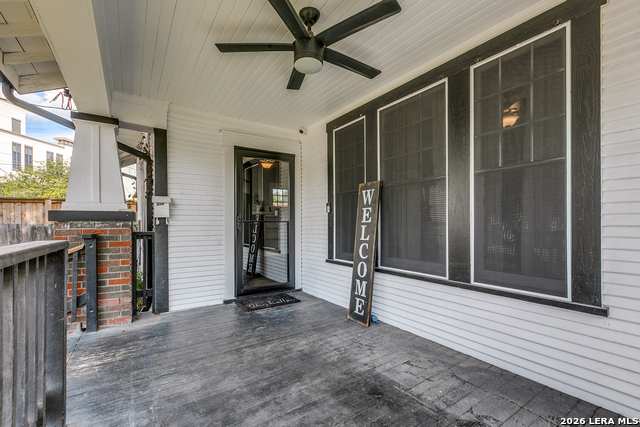 830 E Erie Ave Property Photo 2