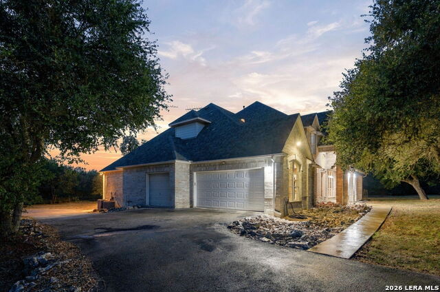289 Lone Creek Cir Property Photo 4
