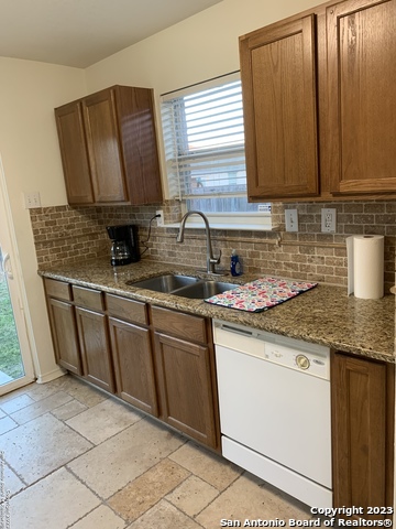 10615 Shaenview Property Photo 6
