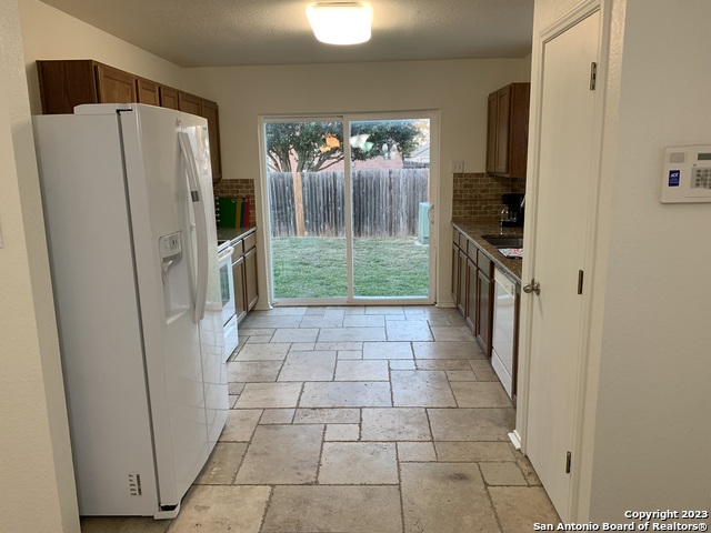 10615 Shaenview Property Photo 7