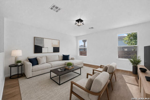 3659 Archer Blvd Property Photo 8