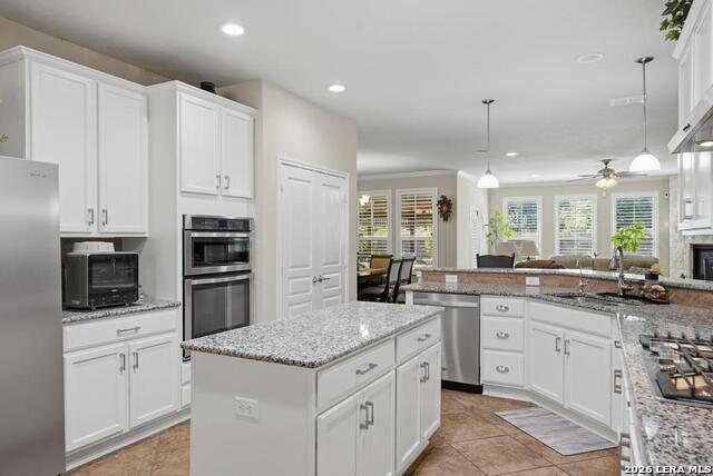 12704 Canyon Bay Property Photo 18