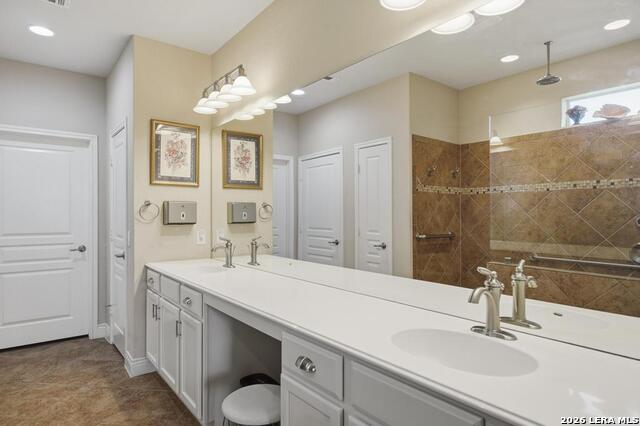 12704 Canyon Bay Property Photo 23