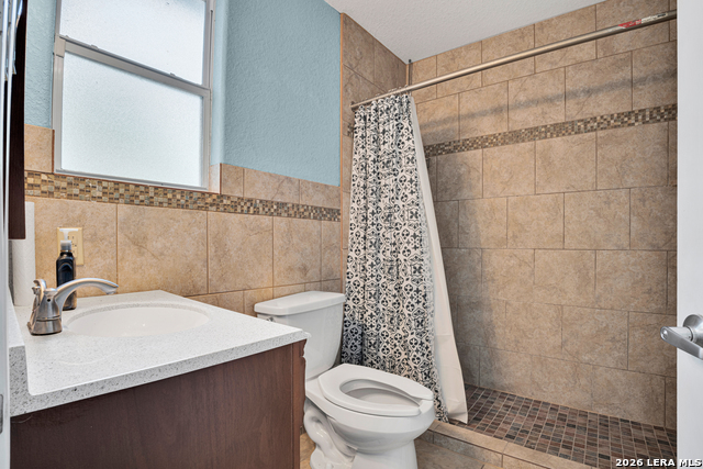 1615 W Commerce St Property Photo 8