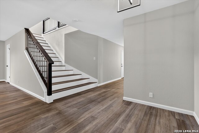 7143 Valewood Vw Property Photo 8