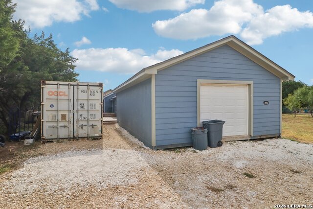291 Nacona Dr Property Photo 6
