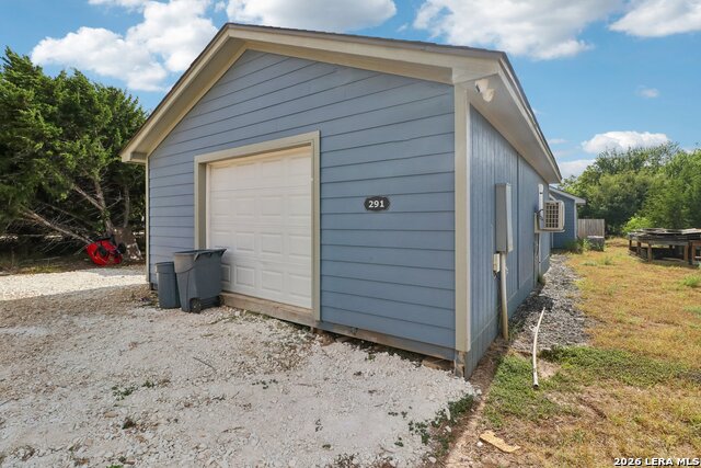 291 Nacona Dr Property Photo 7