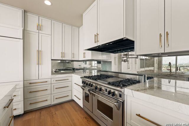 610 E Market St Property Photo 9