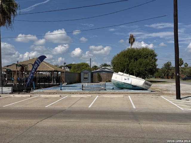 102 Broadway Property Photo 3
