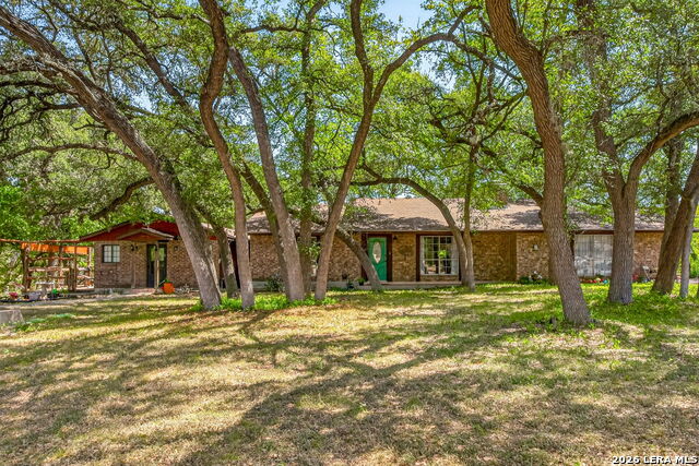 405 Fm 1376 Property Photo 1
