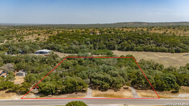 405 Fm 1376 Property Photo 3