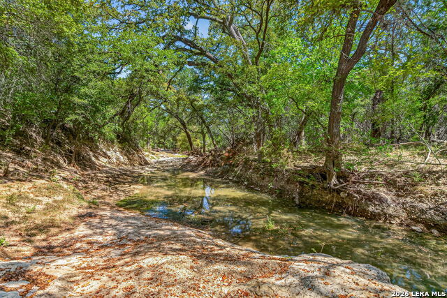 405 Fm 1376 Property Photo 6