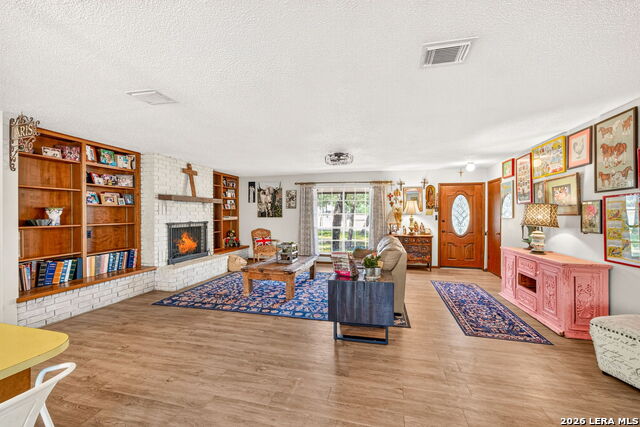 405 Fm 1376 Property Photo 8