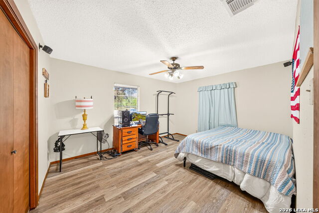 405 Fm 1376 Property Photo 14