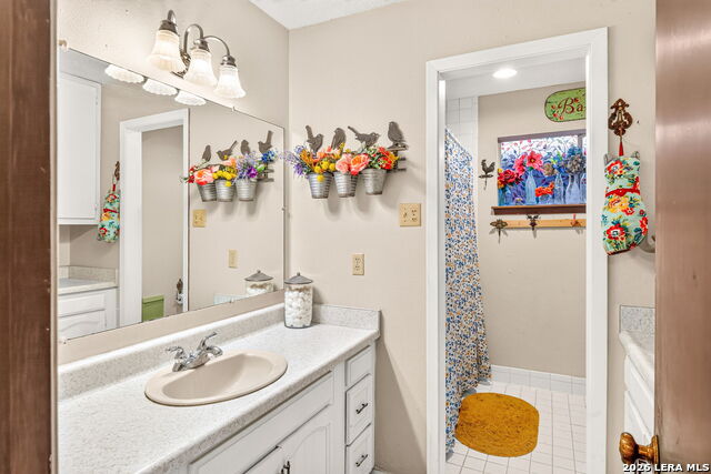 405 Fm 1376 Property Photo 16