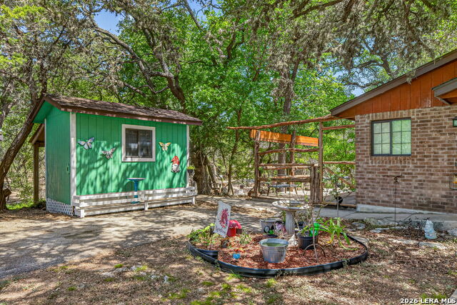 405 Fm 1376 Property Photo 26