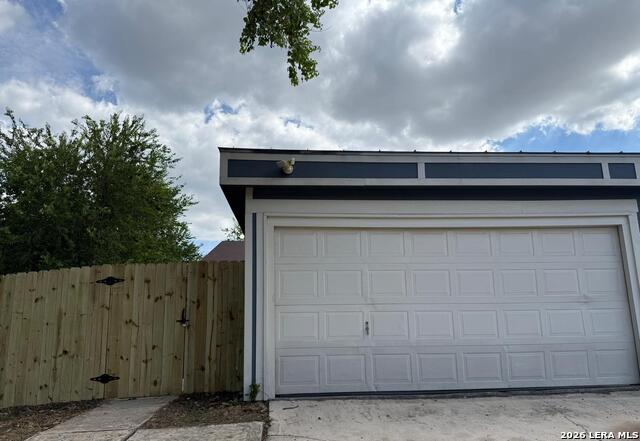 9642 Vale Property Photo 2