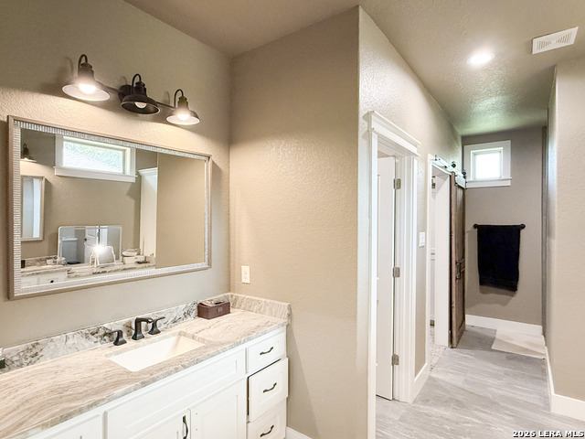 300 Bluebonnet Ave Property Photo 15