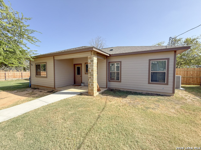300 Bluebonnet Ave Property Photo 23