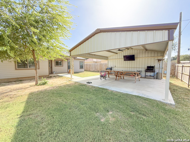 300 Bluebonnet Ave Property Photo 24