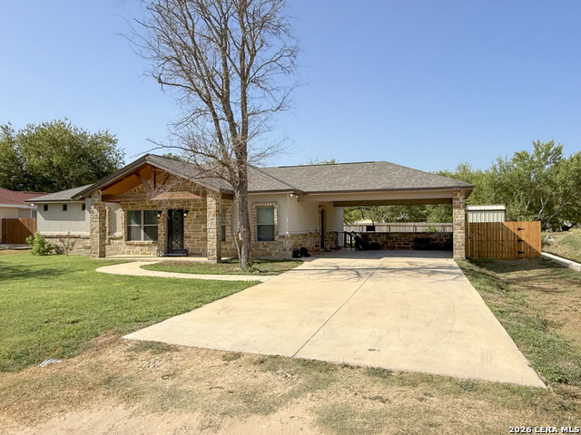 300 Bluebonnet Ave Property Photo 28