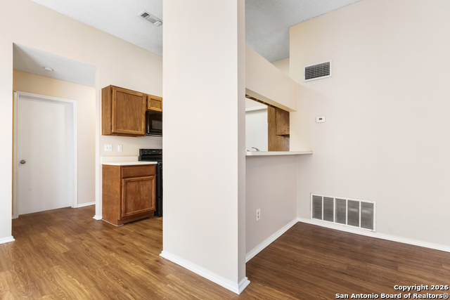 11414 Red Feather Ln. Property Photo 17