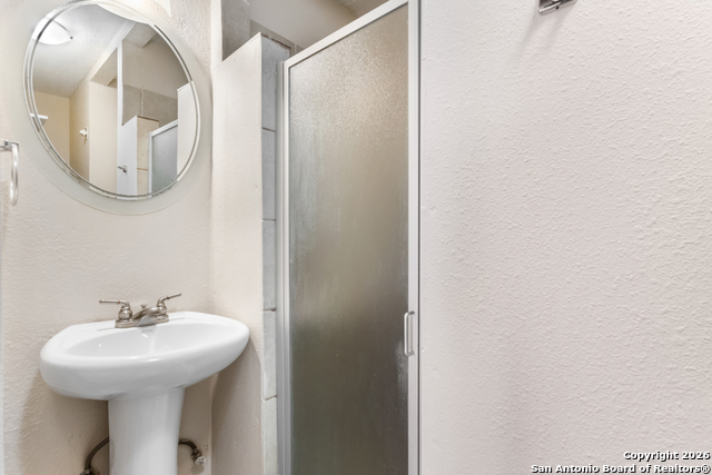 11414 Red Feather Ln. Property Photo 24