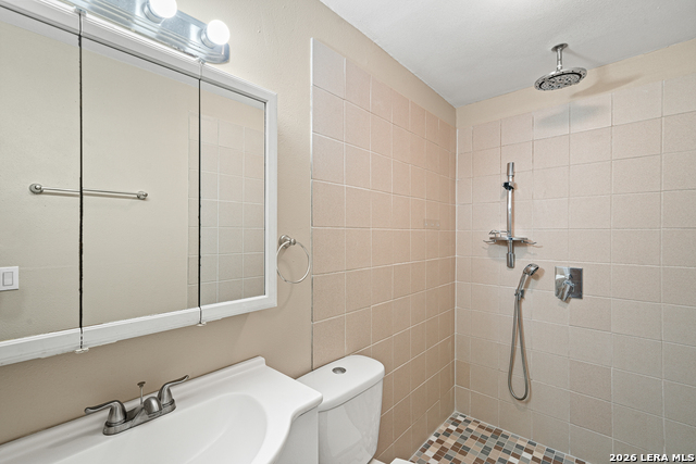 6005 Covers Cv Property Photo 40