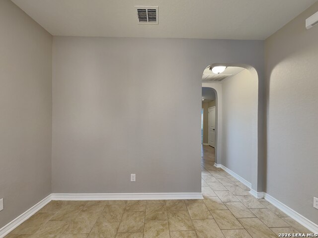 1635 Tree Run Property Photo 4