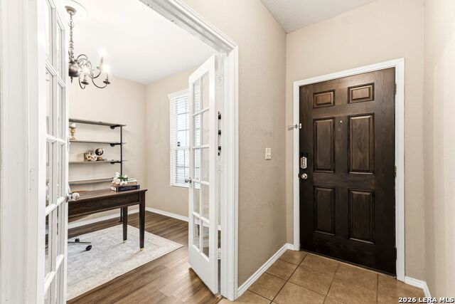 10142 Round Rdg Property Photo 4