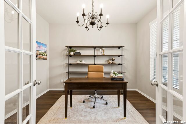10142 Round Rdg Property Photo 5