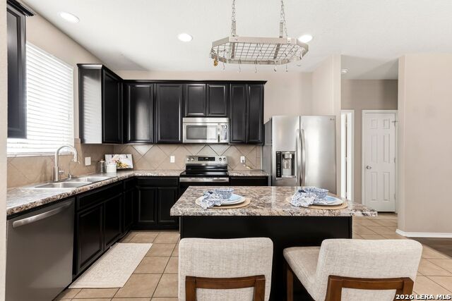 10142 Round Rdg Property Photo 14