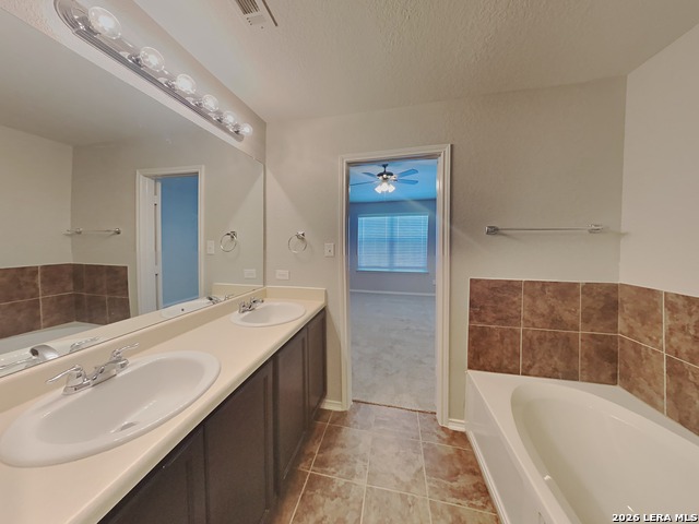 5706 Espada Clf Property Photo 7