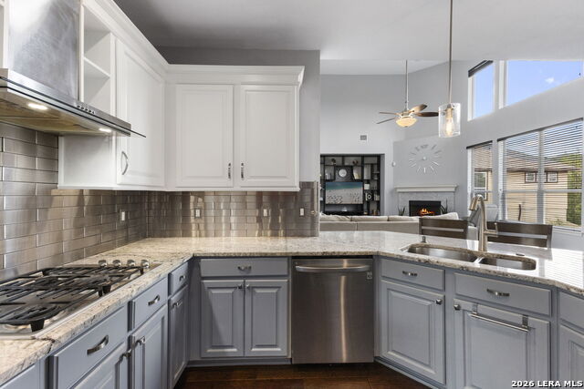 23554 Seven Winds Property Photo 23
