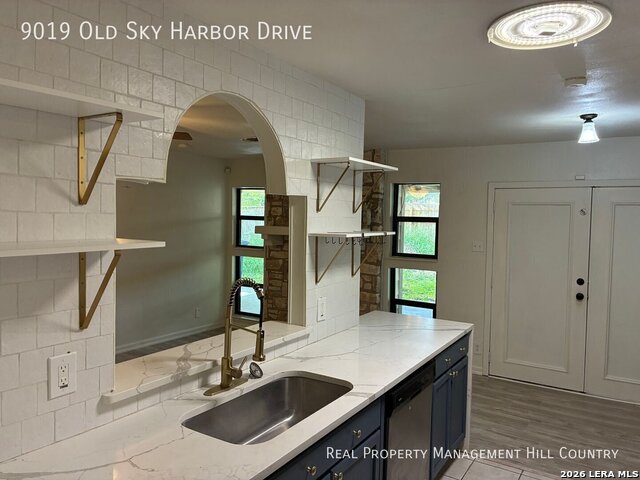 9019 Old Sky Hbr Property Photo 4