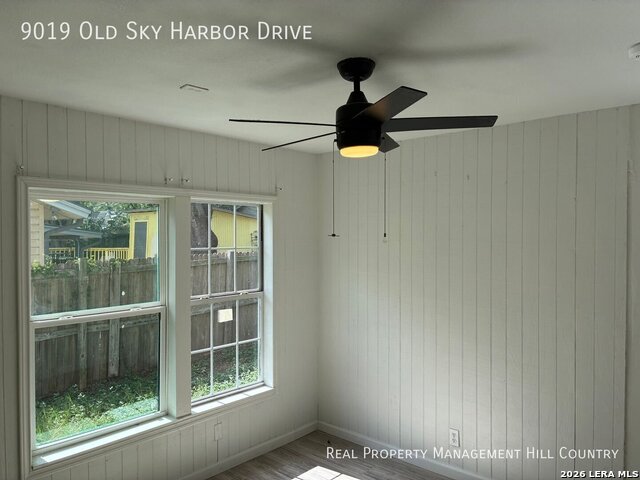 9019 Old Sky Hbr Property Photo 8