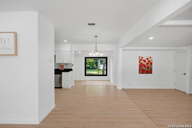 210 W Glenview Property Photo 5