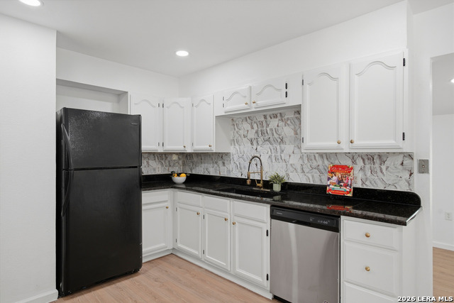 210 W Glenview Property Photo 12