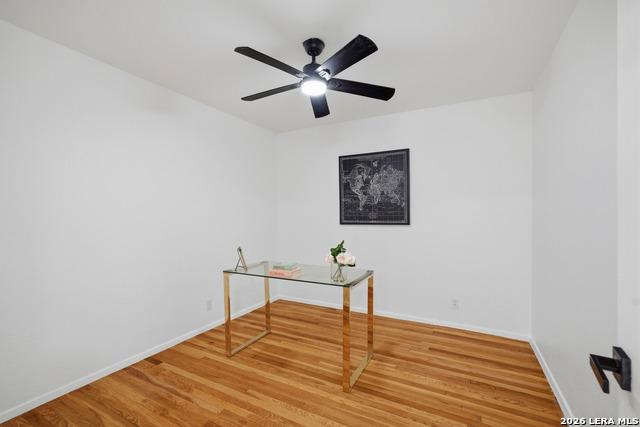 210 W Glenview Property Photo 17