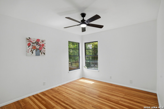 210 W Glenview Property Photo 20