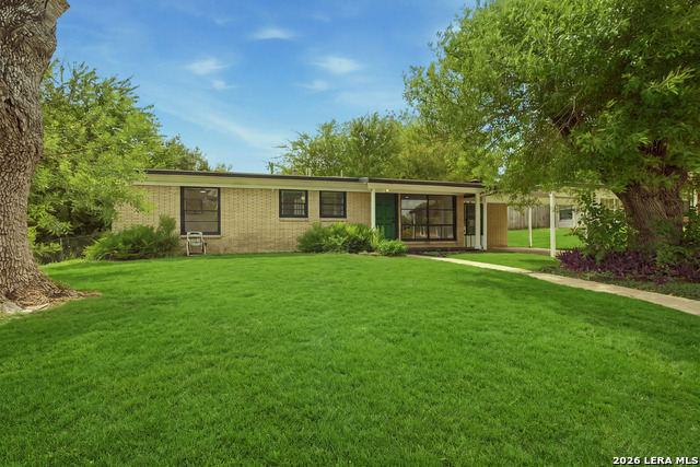 210 W Glenview Property Photo 28