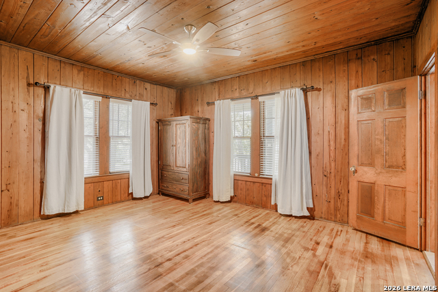 19706 Grey Forest Dr Property Photo 14