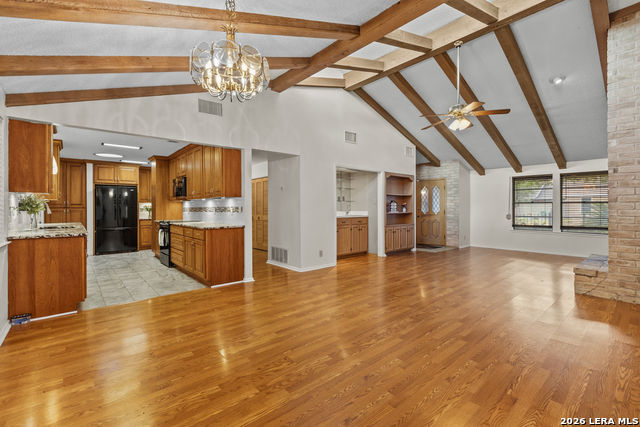 13622 Landmark Hl Property Photo 7